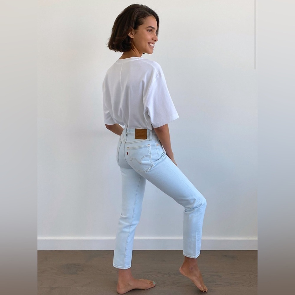 Levi's Wedgie Icon Jean in  Faint Hearted - Picture 2 of 15